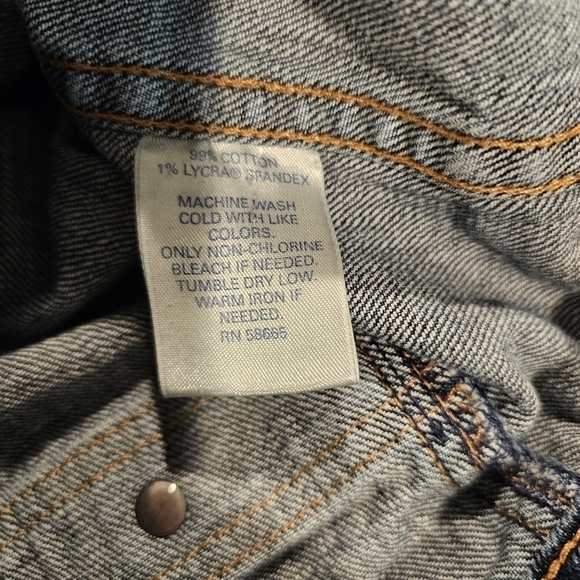 HALOGEN Blue Denim Flap Pocket Trucker Cropped Jean Jacket sz S - Picture 8 of 10